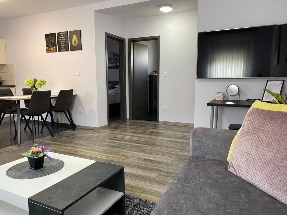 Apartments Dora สเวติ มาร์ติน นา มูรี ภายนอก รูปภาพ